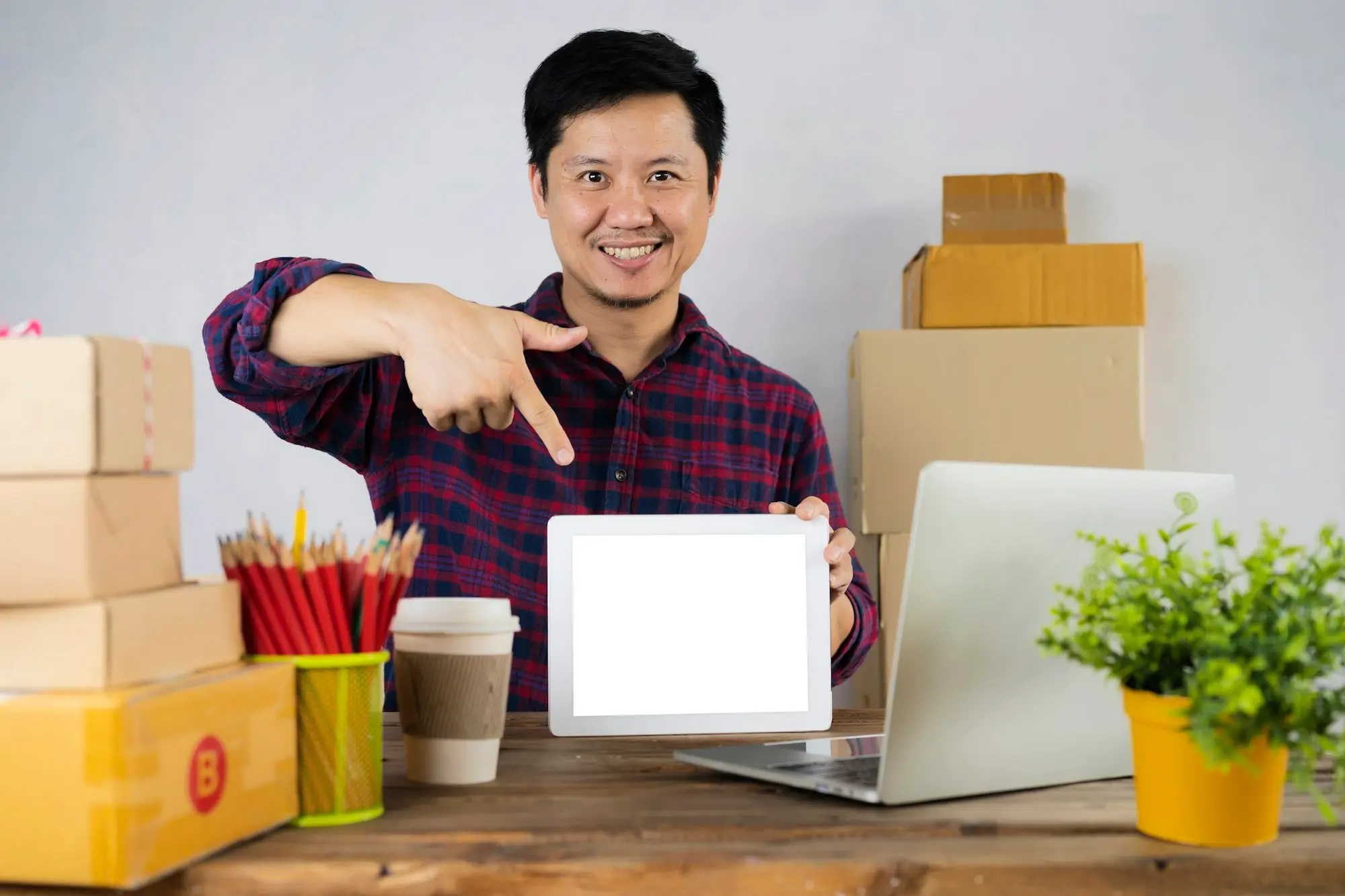 Online store owner laptop orders