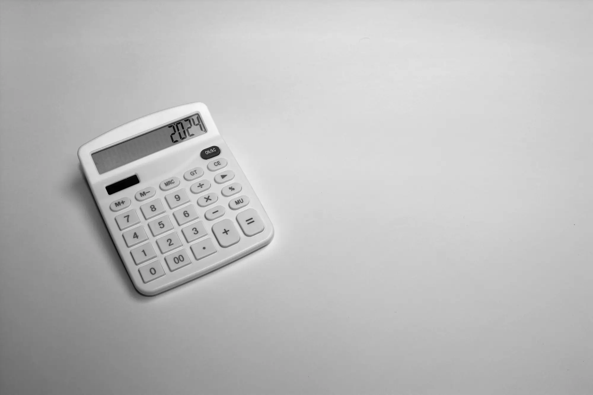 Owner comparing loan costs calculATOr